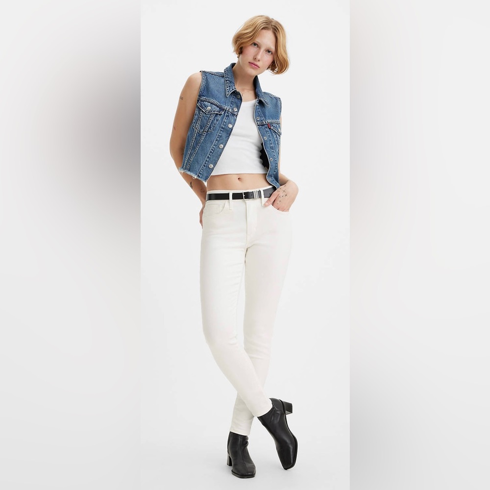 Levi’s 710 white super skinny jeans